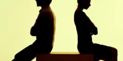 كيف اتعامل مع الرجل عندما يبتعد ويريد انهاء العلاقة