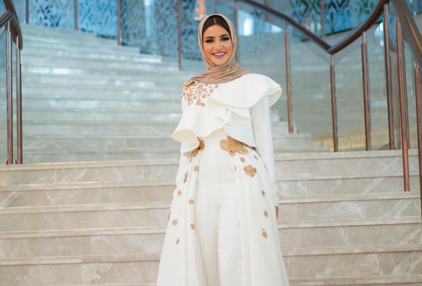 موديلات ثياب ليكرا سادة مريحة وعملية