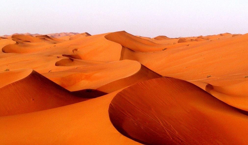 اين يوجد البحر بدون ماء