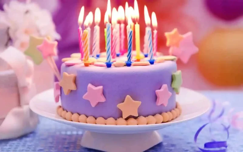 عبارات اليوم هو عيد ميلادي اليوم عام جديد من أيام العمر مضى