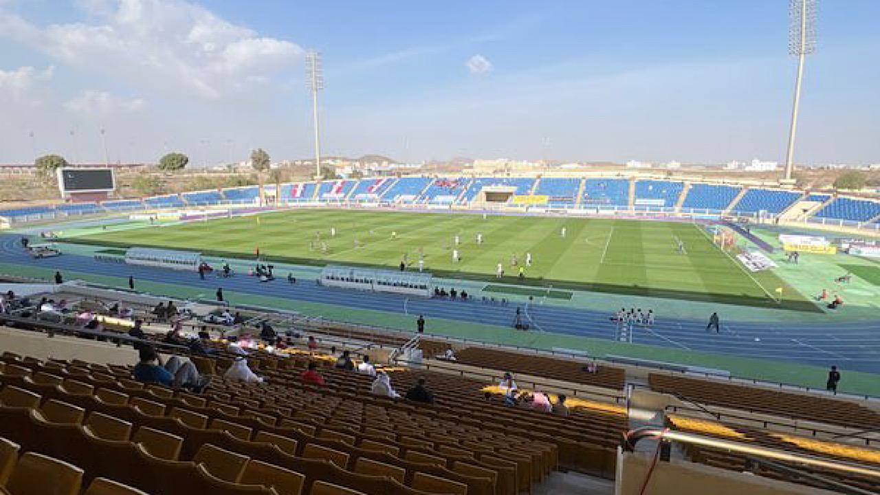 اين يوجد ملعب الملك فهد الرياضي بالطائف