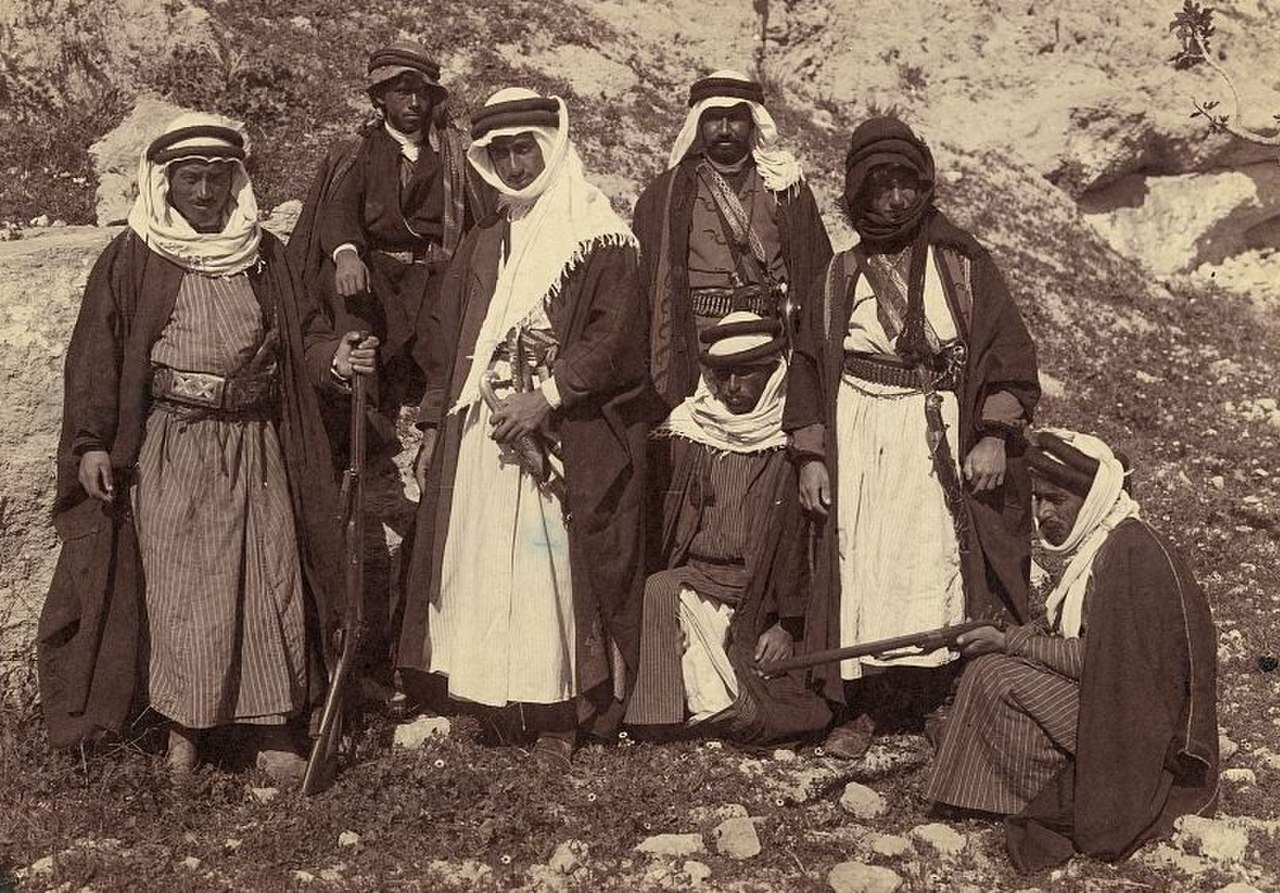 الثبيتي وش يرجع .. اصل الثبيتي برقا ولا روق