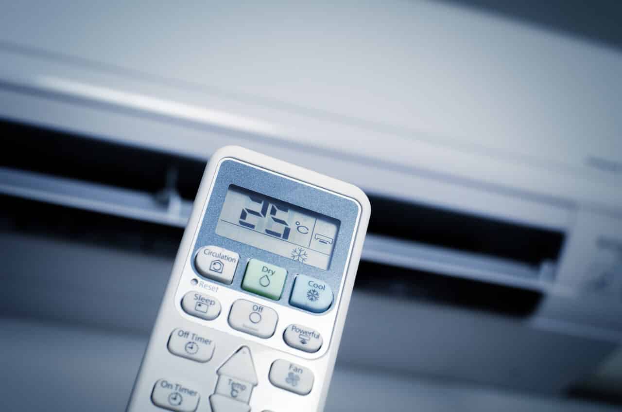 كيفية تشغيل مكيف الهواء كوندور على وضع التبريد