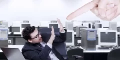 هل يحق للمدير تهديد الموظف