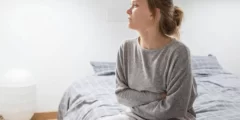 هل الافرازات البيضاء قبل الدورة دليل على الحمل